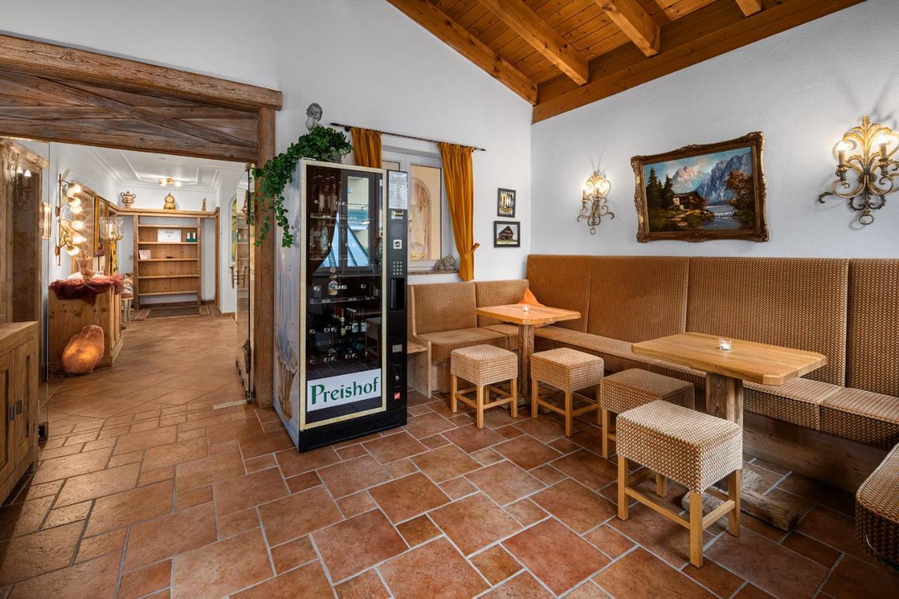 Hotel Preishof Кирххам Экстерьер фото