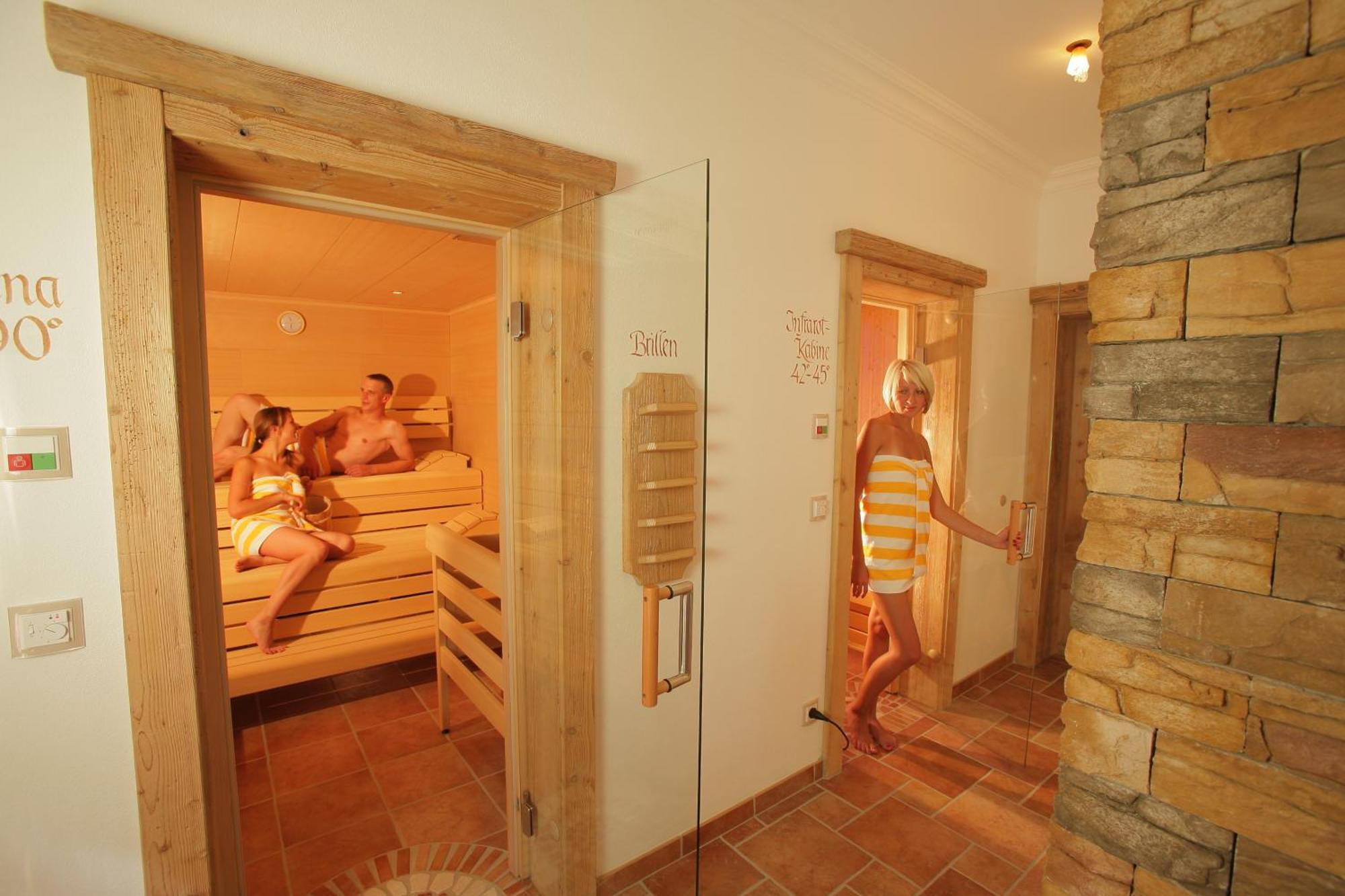 Hotel Preishof Кирххам Экстерьер фото