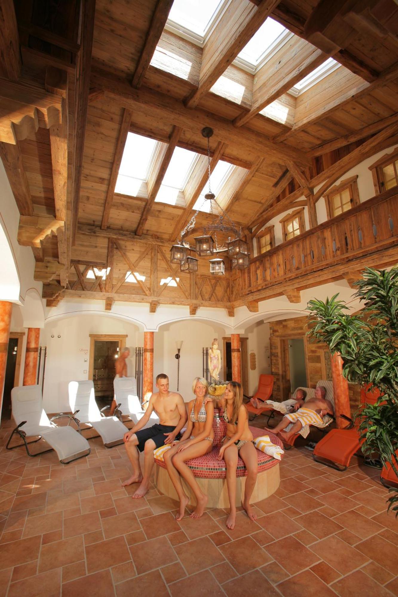 Hotel Preishof Кирххам Экстерьер фото